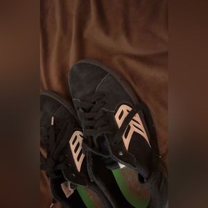 Cariuma shoes size 9.5 women’s